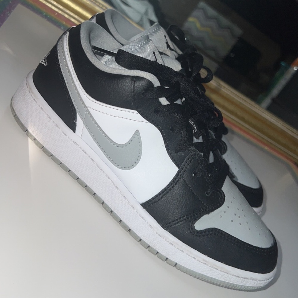 Selling these nike air Jordan’s - Picture 1 of 1